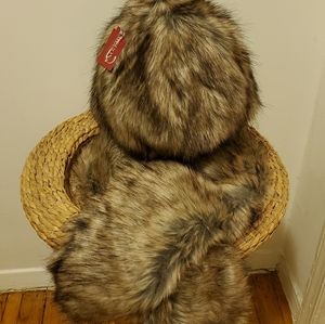 Faux fur hat & scarf set